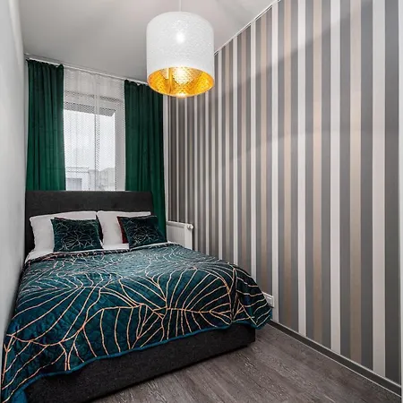 Apart D&k Free Parking Cybernetyki 2e Apartamento